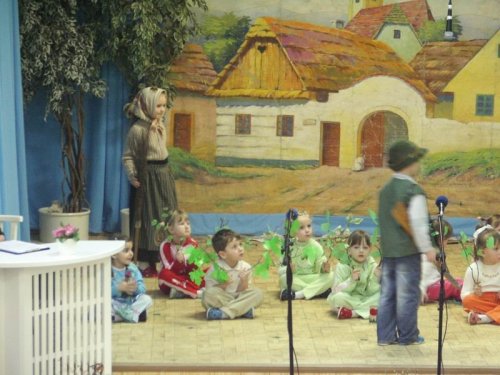 Hraje celá dědina aneb S veselou myslí na nesmysly. - 18.3.2006